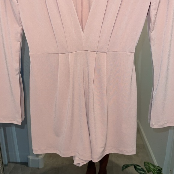 Pink Blush Romper Forever 21 Size Medium - Picture 3 of 7